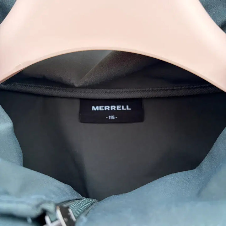 [SOLD OUT] MERRELL 머렐 마운틴 카키 바람막이(115)