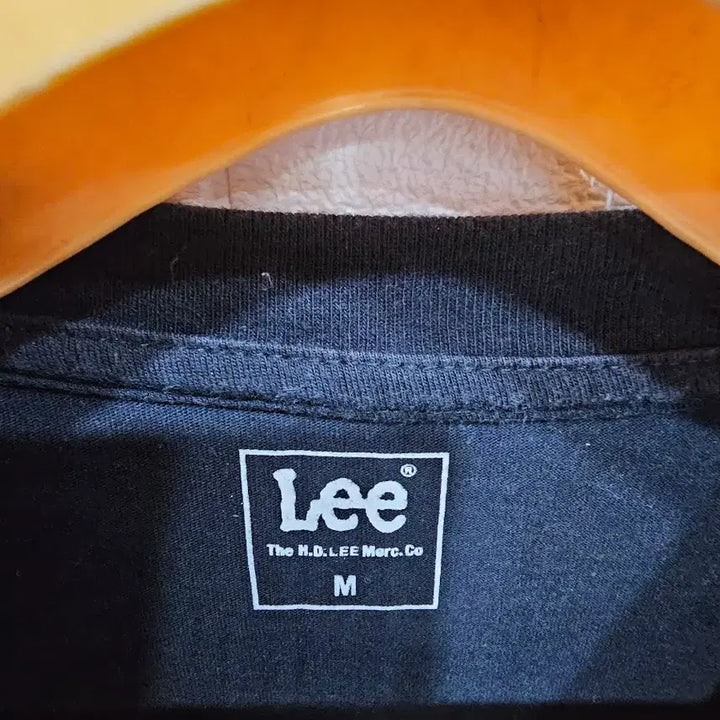 [SOLD OUT] Lee 빅로고 검정 반팔 티셔츠