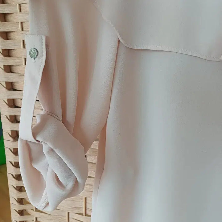 [BUNJANG] SODA Pink Frill Blouse / 쏘다 핑크 블라우스 프릴장식