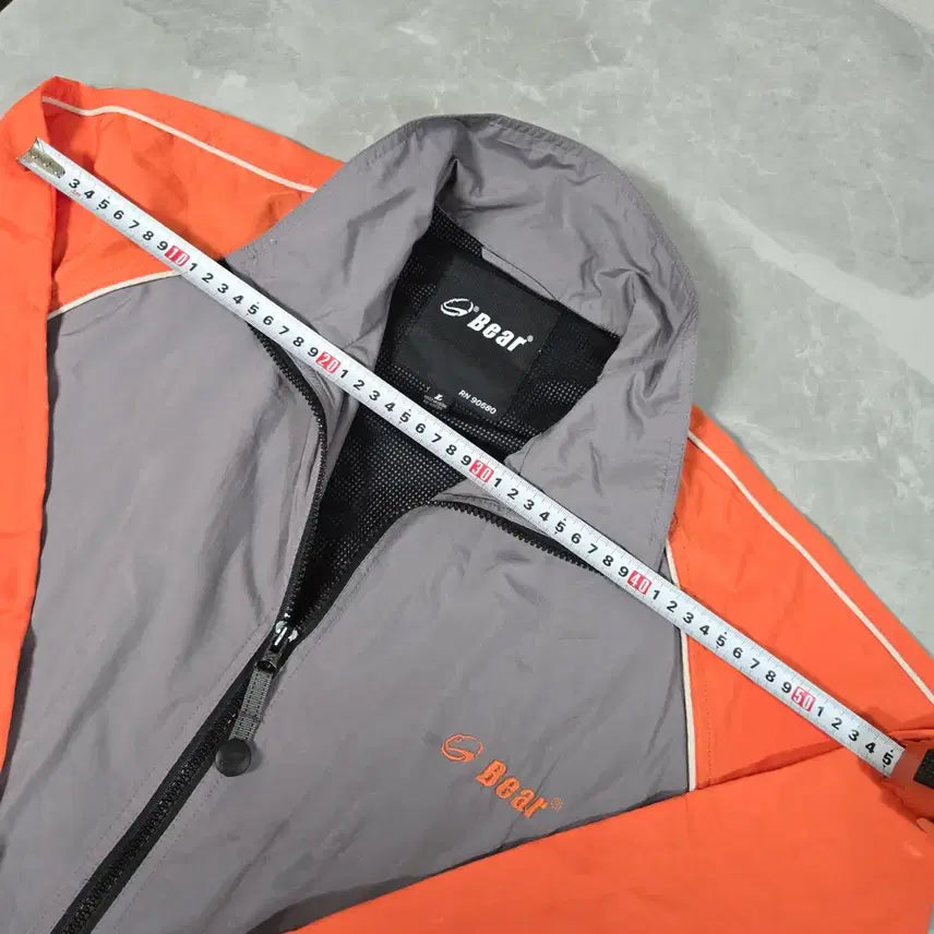 [BUNJANG] Bear Gray and Orange Windbreaker Jacket / Bear 오렌지/회색 바람막이 자켓
