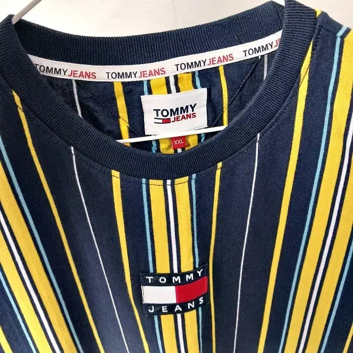 [BUNJANG] Tommy Jeans Vertical Stripe T-shirt / TOMMY JEANS 타미진스 스케이터 버티컬 스트라이프 티셔츠 2xl