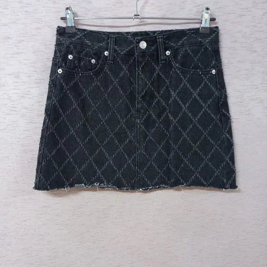 [BUNJANG] AVANDRESS Black Pattern Denim Skirt for Women / B4-18/AVANDRESS 블랙 패턴 데님스커트  여성