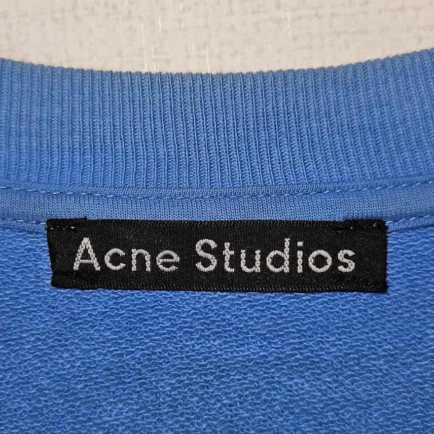 [BUNJANG] Acne Studios Face Patch Emoji Sweatshirt / 아크네스튜디오 포바 페이스패치 이모지 맨투맨 라운드넥 M (정품)