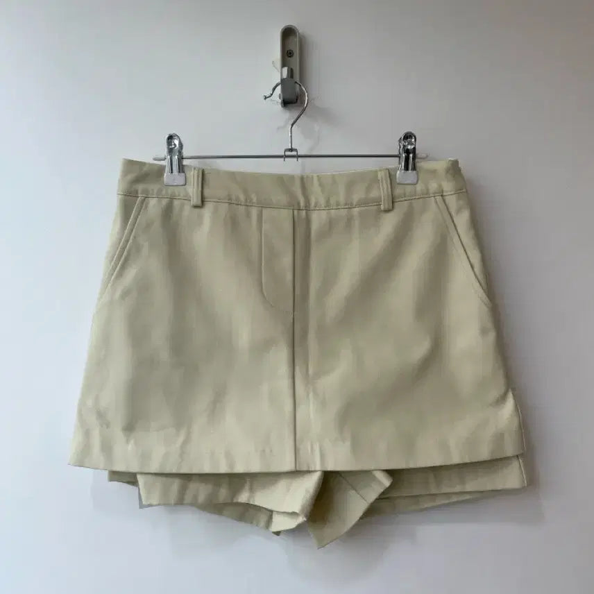 [BUNJANG] Amd Midi Beige Short Pants M / 베이지 반바지 숏팬츠 M