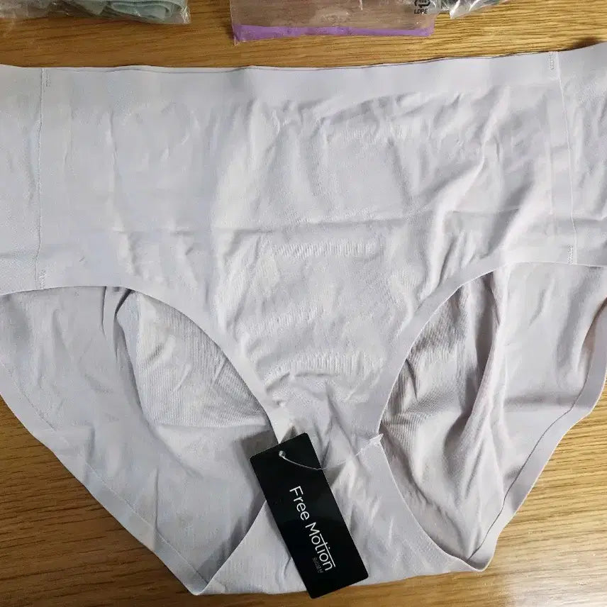 [SOLD OUT] 비비안 햄팬티 미개봉새상품입니다