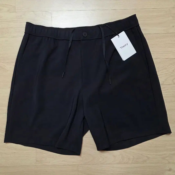 [BUNJANG] Theory Curtis Shorts 32 Black / 띠어리 프리미엄 스트레치 커티스 쇼츠 32 블랙 정가 36만원