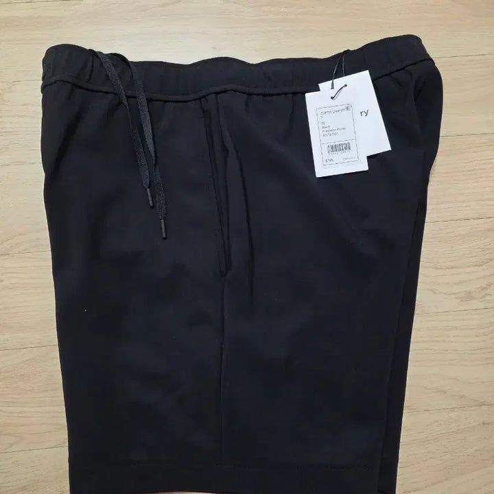 [BUNJANG] Theory Curtis Shorts 32 Black / 띠어리 프리미엄 스트레치 커티스 쇼츠 32 블랙 정가 36만원