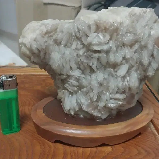 [BUNJANG] Clear Quartz Crystal with Wooden Display Stand / 백수정 원석 나무 받침대 장식