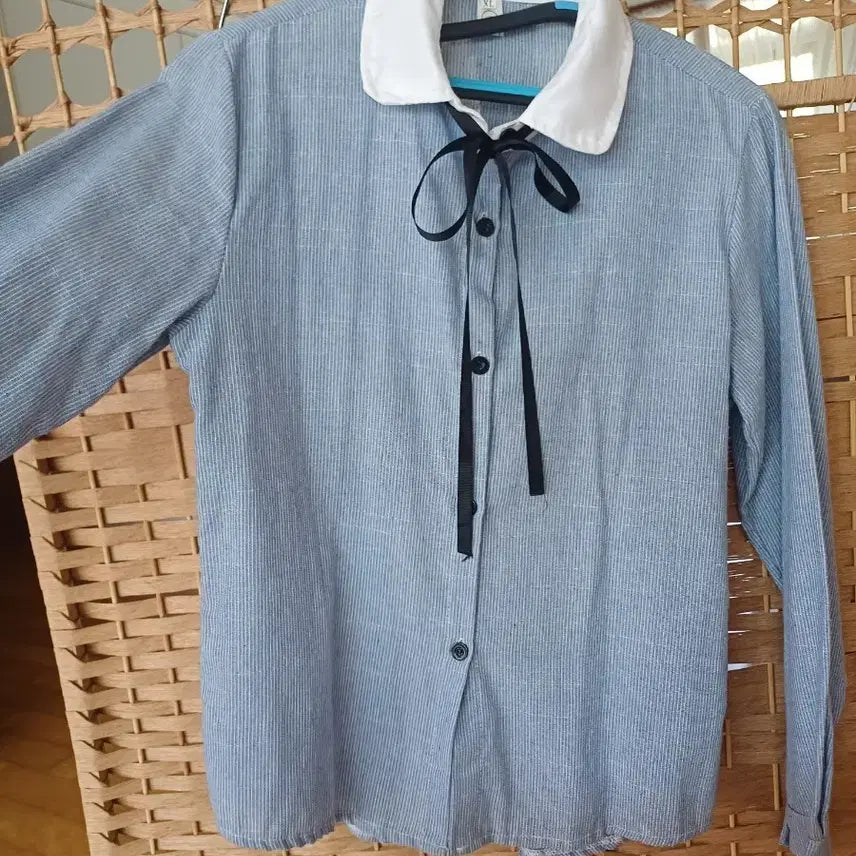 [SOLD OUT] 카라 리본 블라우스 하늘색 긴팔
