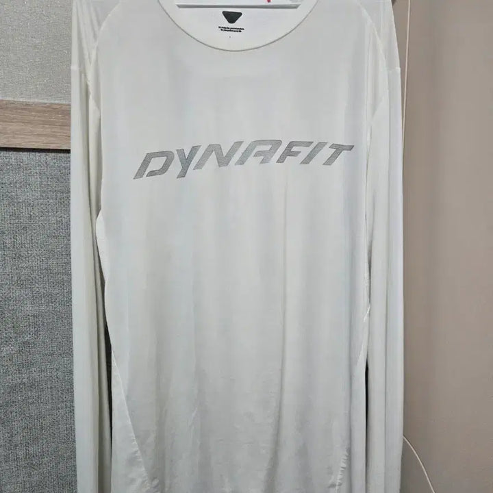 [BUNJANG] Dynafit White Long Sleeve Shirt / 다이나핏 흰색 긴팔 티셔츠