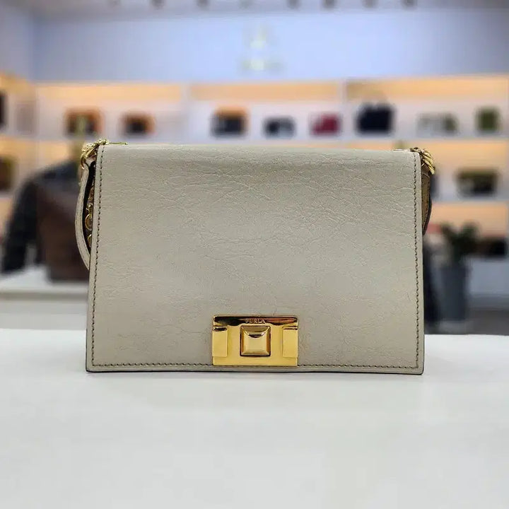 [BUNJANG] Furla Crossbody Mini Chain Crossbody Bag / 훌라 크로스바디 미니 체인 크로스백