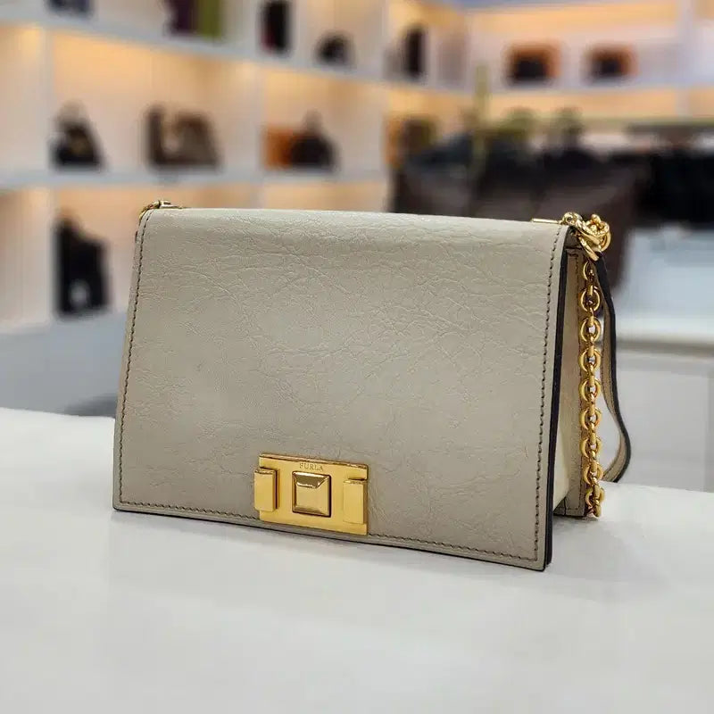 [BUNJANG] Furla Crossbody Mini Chain Crossbody Bag / 훌라 크로스바디 미니 체인 크로스백