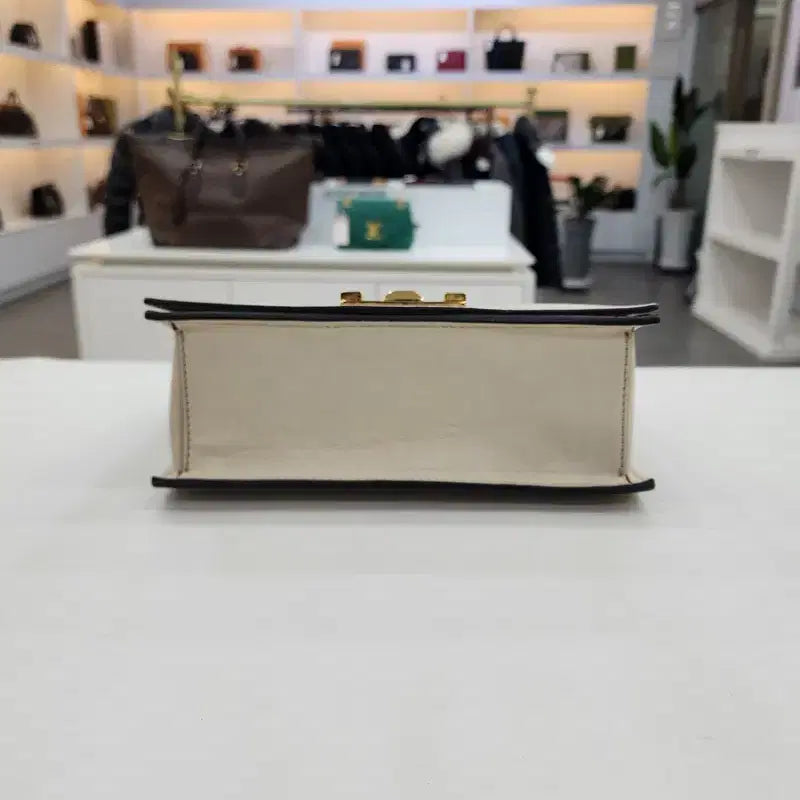 [BUNJANG] Furla Crossbody Mini Chain Crossbody Bag / 훌라 크로스바디 미니 체인 크로스백