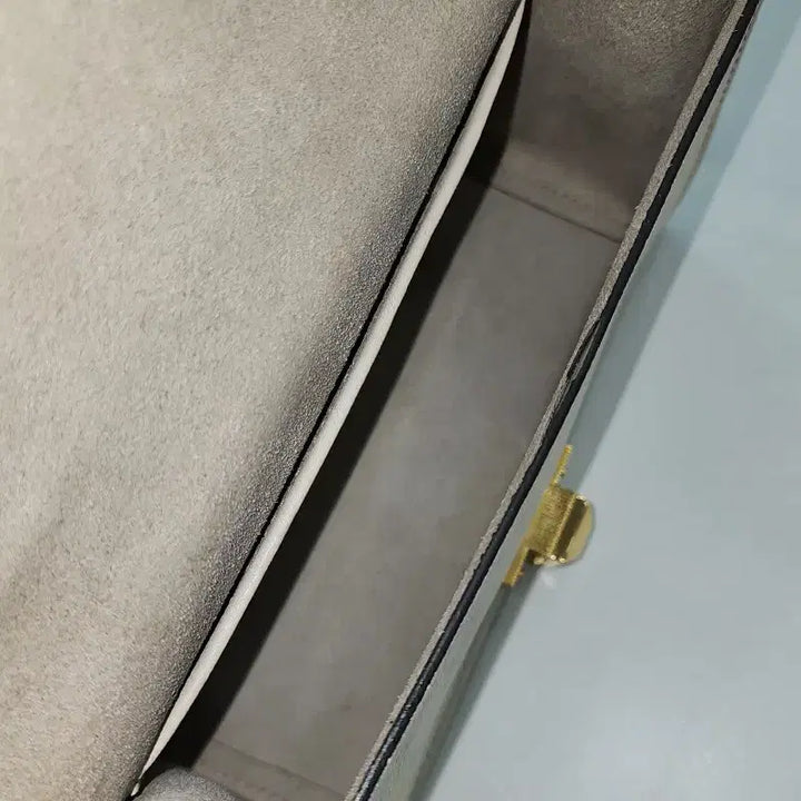 [BUNJANG] Furla Crossbody Mini Chain Crossbody Bag / 훌라 크로스바디 미니 체인 크로스백
