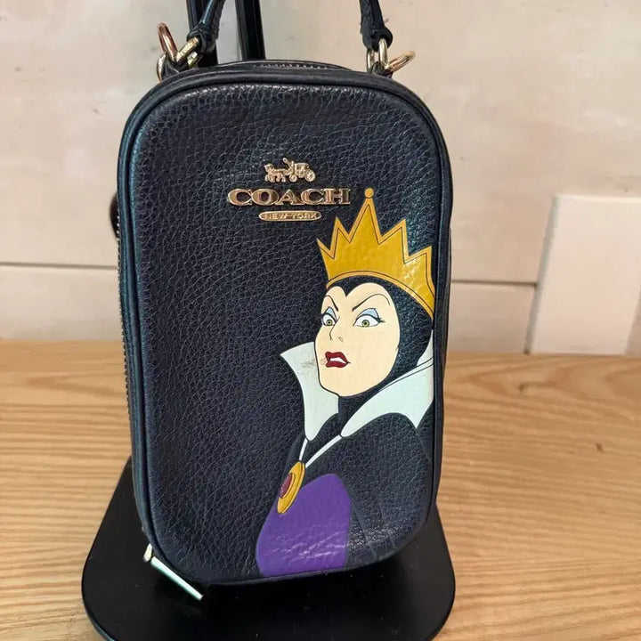 [BUNJANG] Coach Snow White Mini Crossbody Bag / 코치 스노우 화이트 미니백