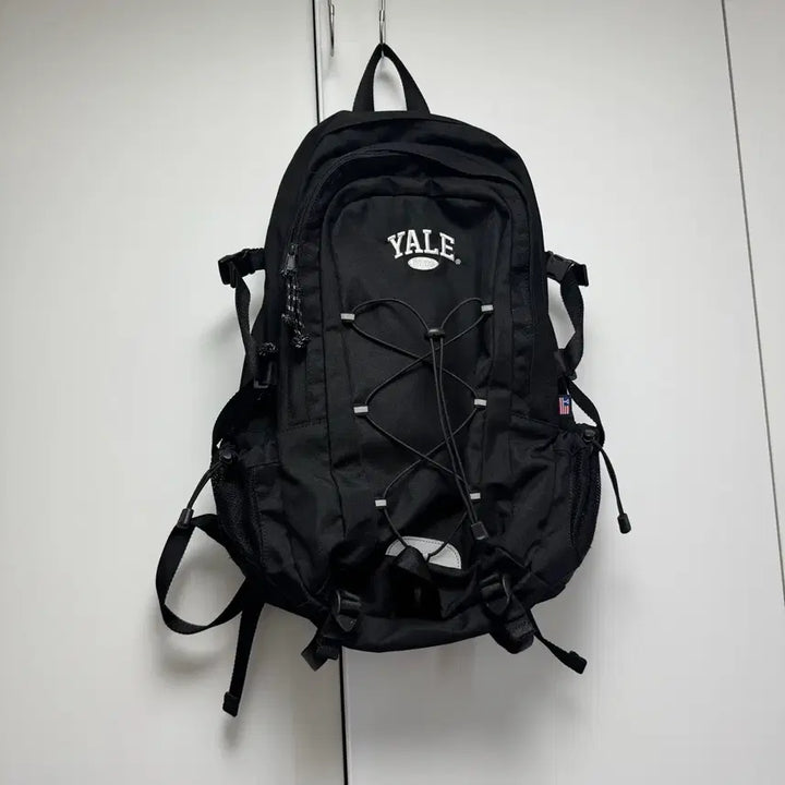 [SOLD OUT] 예일 블랙 백팩