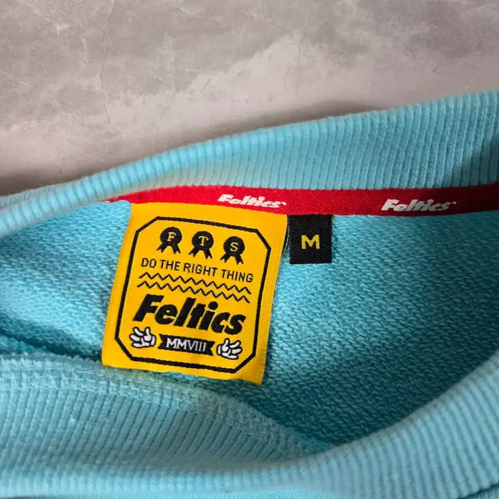 [BUNJANG] Felix Character Mint Sweatshirt / 펠릭스 캐릭터 맨투맨 티셔츠 민트