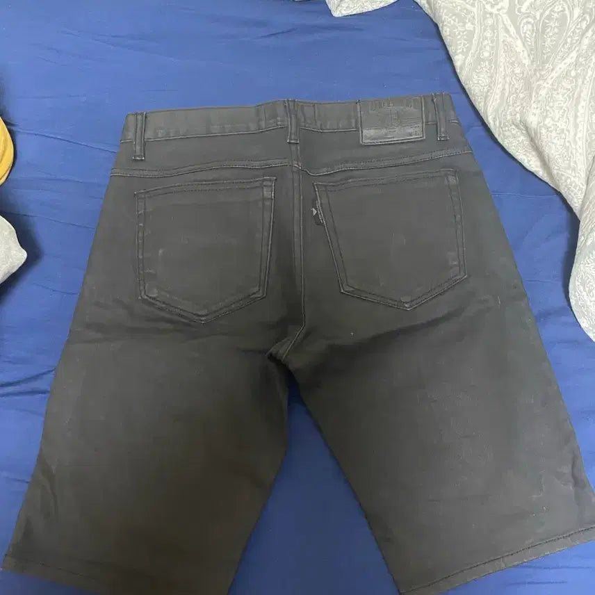[SOLD OUT] 모디파이드 반바지 M