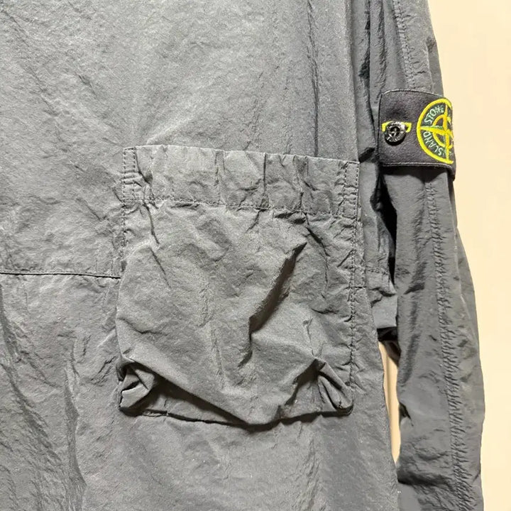 [BUNJANG] Stone Island 10303 Naslan Light Crewneck Overshirt Black M / 급처 스톤아일랜드 10303  나슬란 라이트 크루넥 오버셔츠 블랙 M