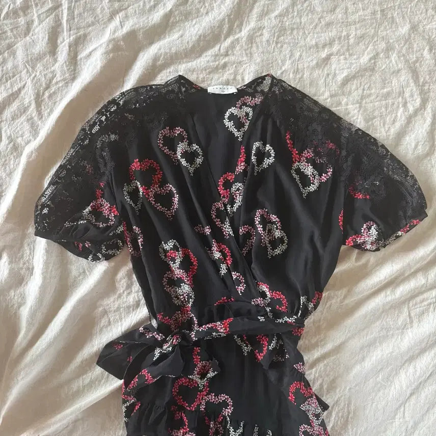 [BUNJANG] Sandro Heart Pattern Wrap Dress / 산드로 하트 패턴 랩원피스
