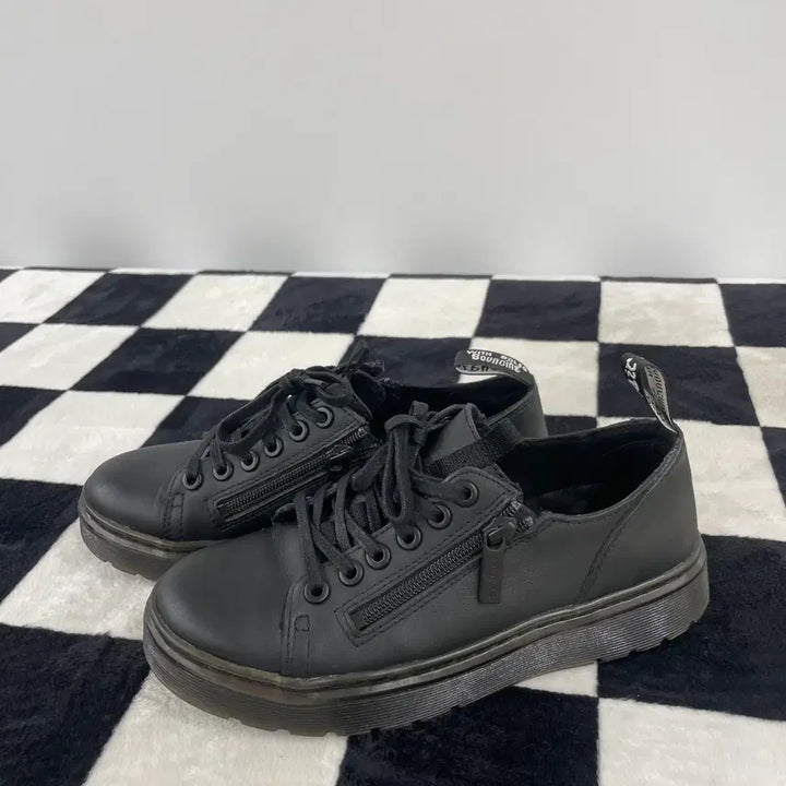 [BUNJANG] Dr. Martens Dante Zip 6 Eye Sneakers / 닥터마틴 단테 zip 6 아이 스니커즈 (37)