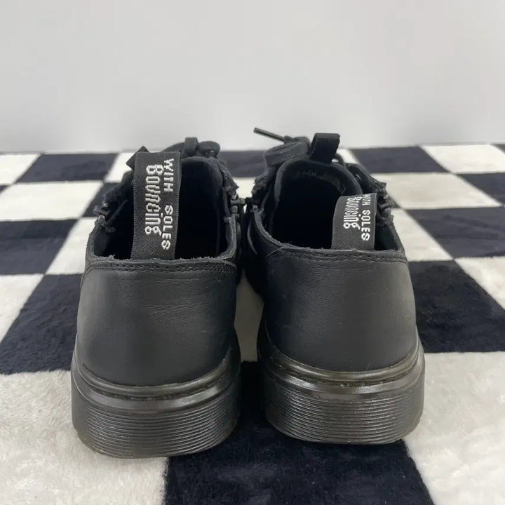 [BUNJANG] Dr. Martens Dante Zip 6 Eye Sneakers / 닥터마틴 단테 zip 6 아이 스니커즈 (37)