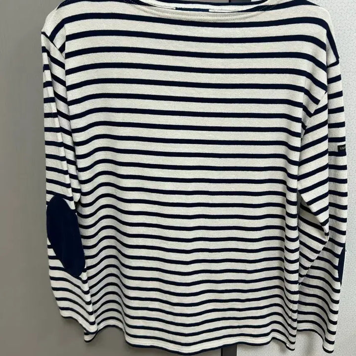 [BUNJANG] Saint James Gildas Elbow Patch T-shirt / 세인트제임스 길도 엘보패치
