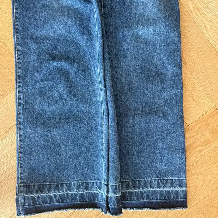 [BUNJANG] Kume Semi-Wide Denim Medium Blue Jeans / 쿠메 포켓 세미와이드 데님 미디엄 블루