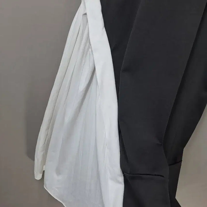 [BUNJANG] Black/White Asymmetric Layered Dress / 블랙/화이트 언발란스 레이어드 원피스