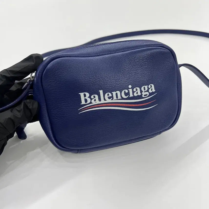 [BUNJANG] Balenciaga Wave Logo Crossbody Bag / [ OS ] 발렌시아가 웨이브로고 크로스백