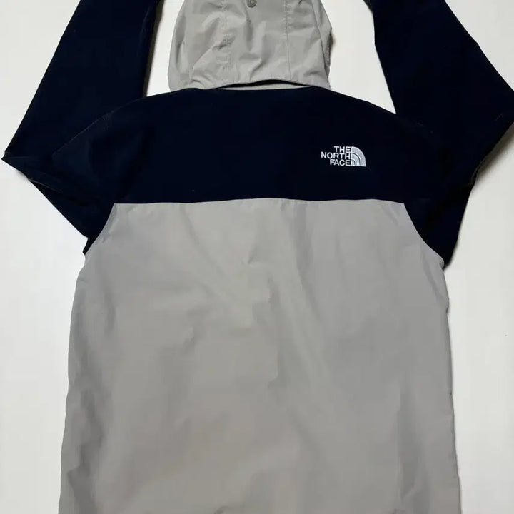 [SOLD OUT] (상태SS,판매18) 노스페이스 뉴마운틴 드라이벤트 바람막이105