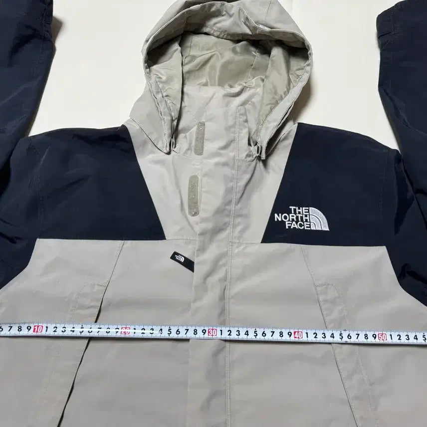 [SOLD OUT] (상태SS,판매18) 노스페이스 뉴마운틴 드라이벤트 바람막이105