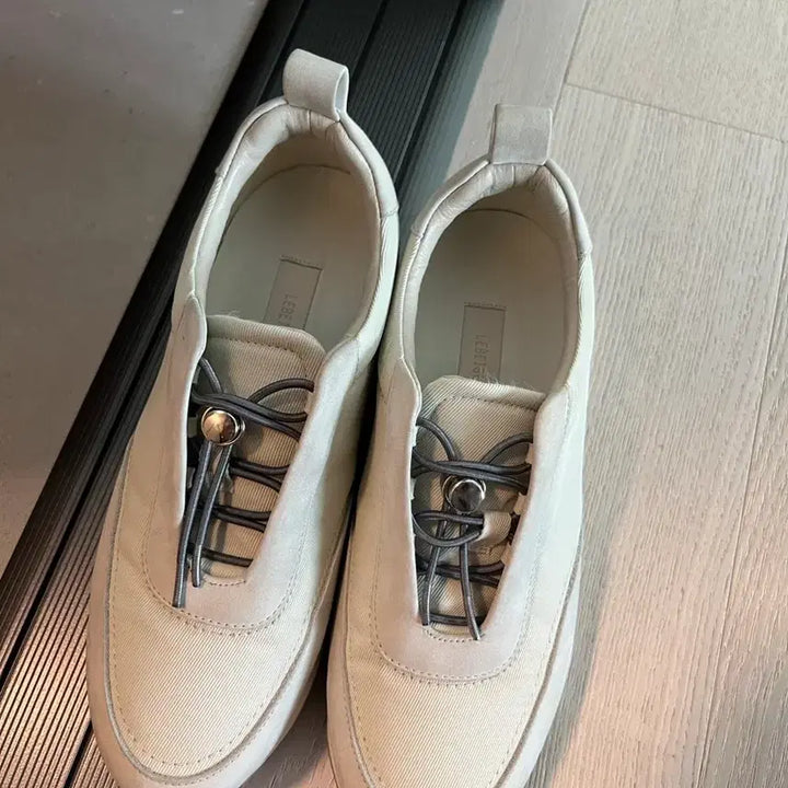 [BUNJANG] Lebeige Platform Sneakers (235) / 르베이지 키높이 스니커즈(235)230