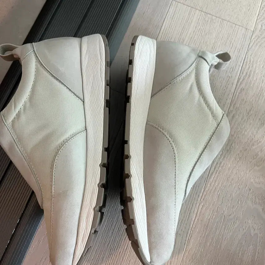 [BUNJANG] Lebeige Platform Sneakers (235) / 르베이지 키높이 스니커즈(235)230