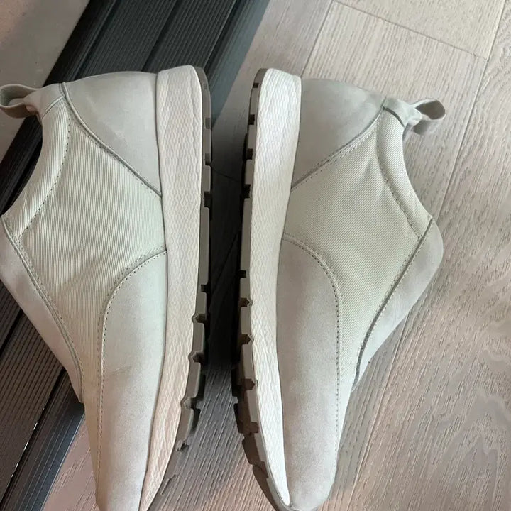 [BUNJANG] Lebeige Platform Sneakers (235) / 르베이지 키높이 스니커즈(235)230