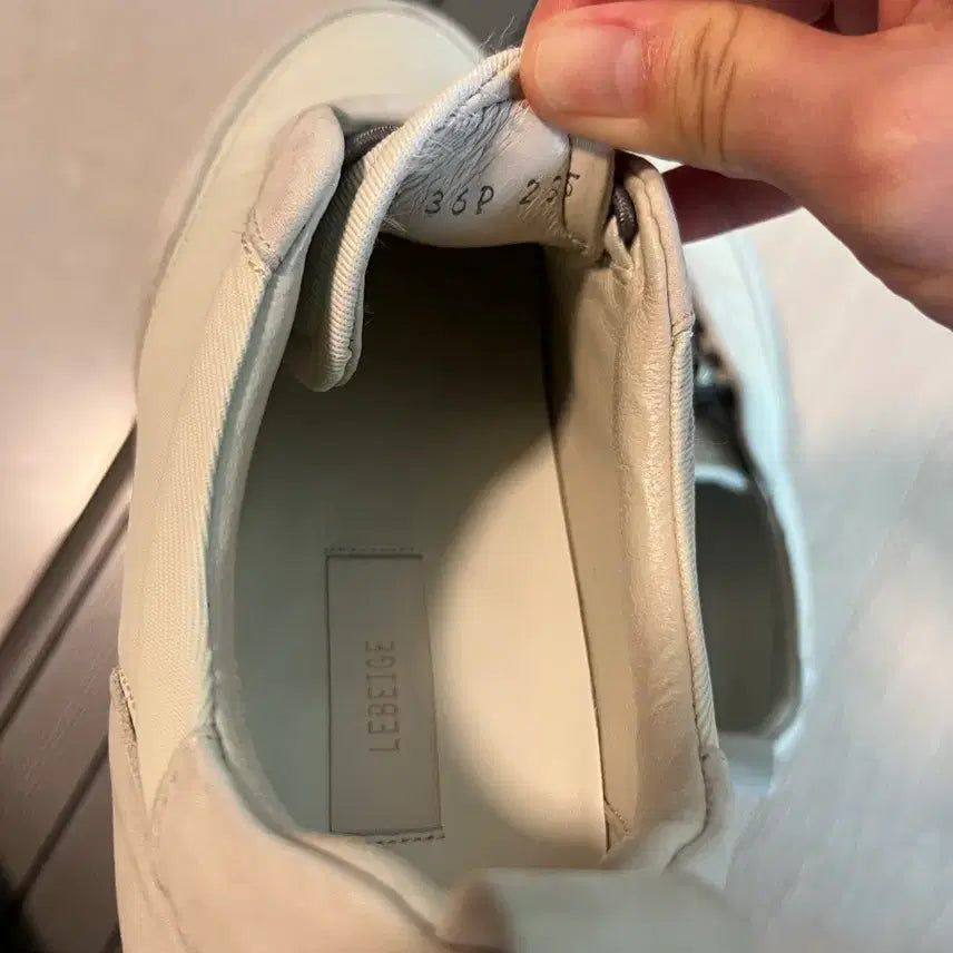 [BUNJANG] Lebeige Platform Sneakers (235) / 르베이지 키높이 스니커즈(235)230