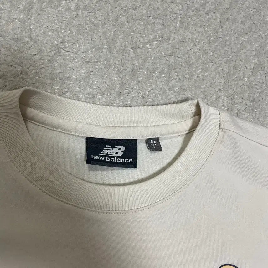 [BUNJANG] New Balance Character Pocket T-shirt XS / 뉴발란스 캐릭터 포켓 반팔티셔츠 xs 85