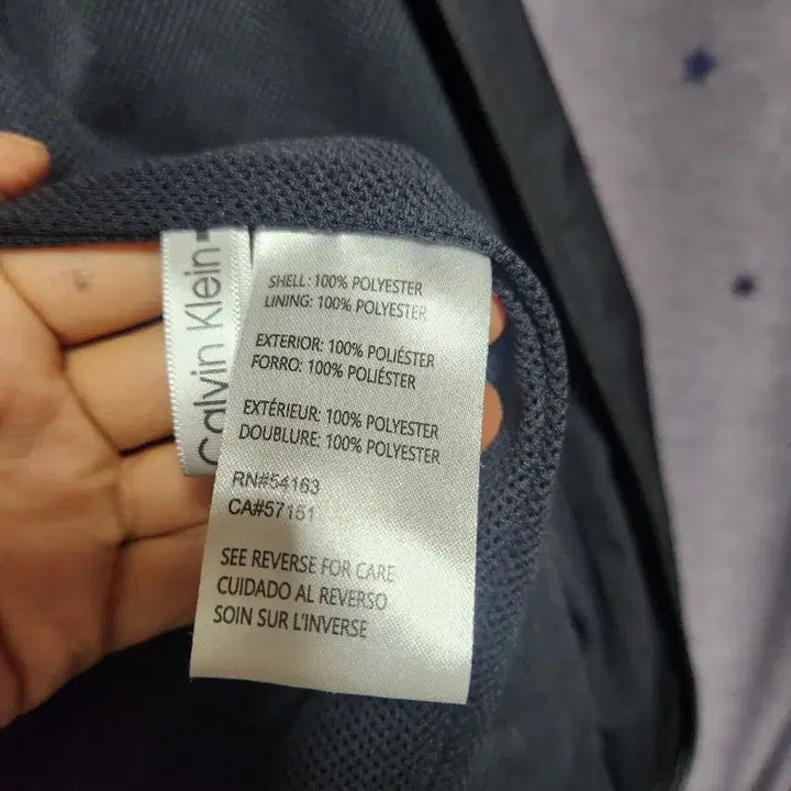 [BUNJANG] Calvin Klein Lightweight Hooded Windbreaker Jacket - L / 캘빈클라인 블랙 후드 경량바람막이 점퍼-L추천