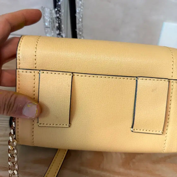 [BUNJANG] Michael Kors Yellow Crossbody Bag / 미이클코어스 엘로우 크로스백