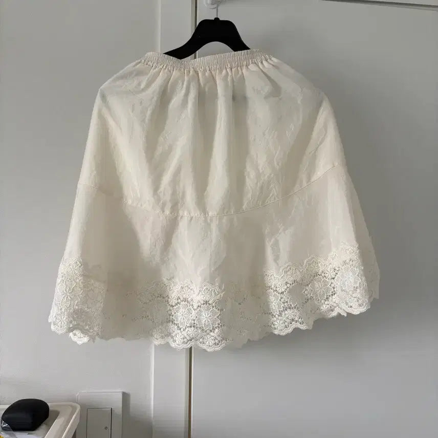 [BUNJANG] Ivory Lace Layered Skirt / 아이보리 레이스 레이어드 스커트