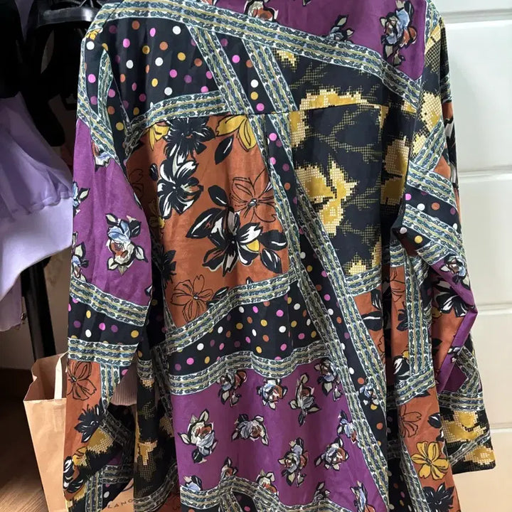 [BUNJANG] Le Nique &amp; Mccoy Patterned Blouse / 르닉앤맥코이 블라우스