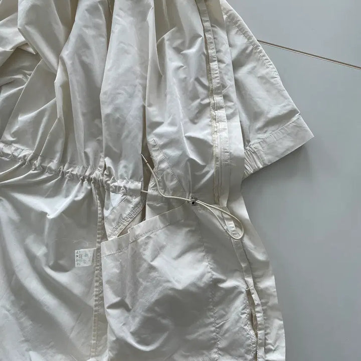 [SOLD OUT] 타임 폴리에스터 크림 후드 야상 코트