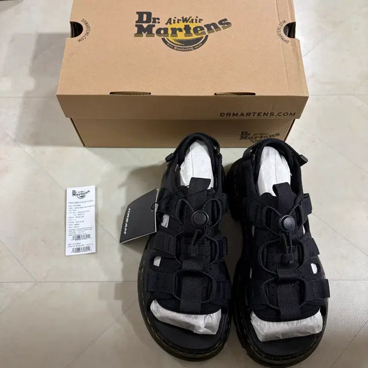 [BUNJANG] Dr. Martens Jerico Leather &amp; Neoprene Hybrid Sandals / 새상품(240)닥터마틴 예리코 레더&amp;네오프렌 하이브리드 샌들