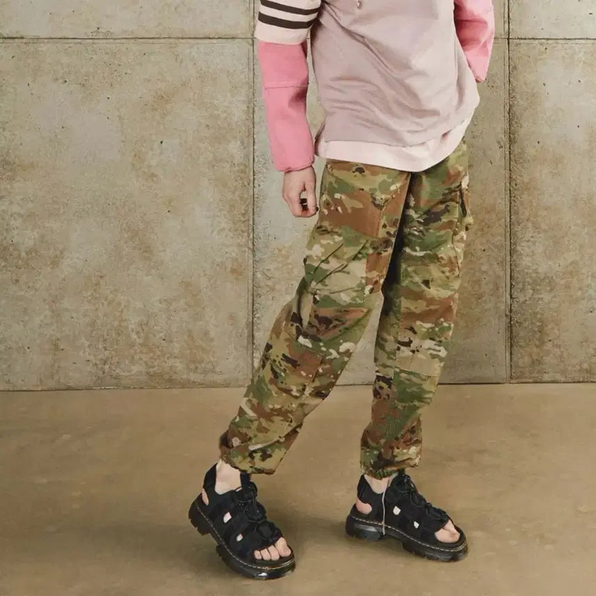 [BUNJANG] Dr. Martens Jerico Leather &amp; Neoprene Hybrid Sandals / 새상품(240)닥터마틴 예리코 레더&amp;네오프렌 하이브리드 샌들