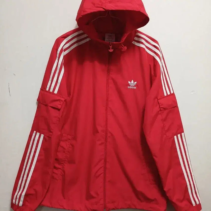[BUNJANG] Adidas Unisex Tri-Stripe Windbreaker Jacket Red (S) / 아디다스 여성 남성공용 삼선 바람막이 후드 레드 사이즈 S 90