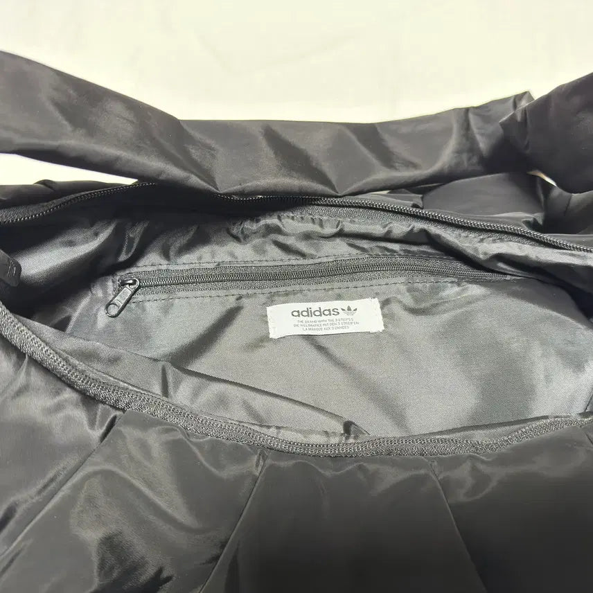 [BUNJANG] Adidas Originals Cloud Shoulder Bag Crinkle Version Large / 아디다스 오리지널스 클라우드 숄더백 크링클 버전 라지
