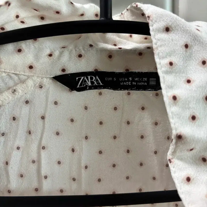 [BUNJANG] ZARA Dot Blouse / 자라 도트 블라우스