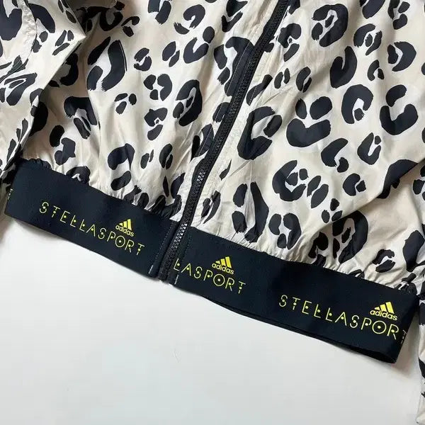 [BUNJANG] Adidas StellaSport Leopard Print Windbreaker Jacket / 아디다스 스텔라스포츠 레오파드 프린트 바람막이 자켓 PN9543