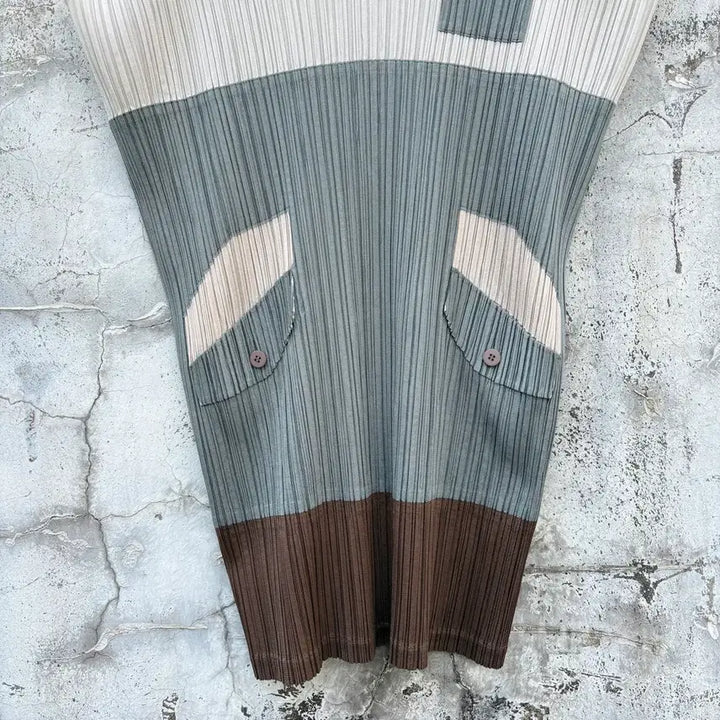 [BUNJANG] Pleats Please Issey Miyake Sleeveless Pleated Top / Pleats Please 이세이미야케 플리츠플리즈 슬리브리스 나시 티셔츠