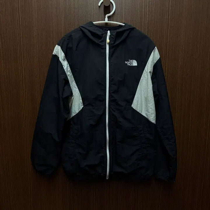 [SOLD OUT] 노스페이스 바람막이 점퍼 160